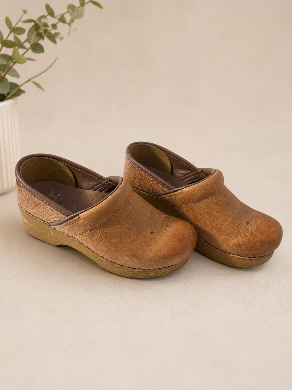 Dansko Tan Leather Clog Mules - Picture 3 of 3
